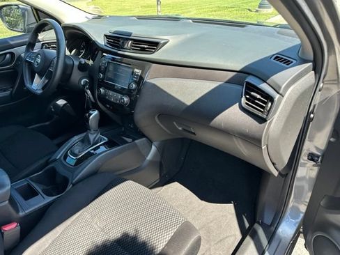 Used 2021 Nissan Rogue Sport S FWD image 27