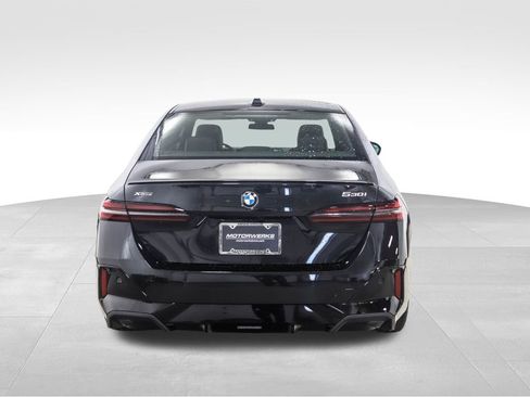 New 2026 BMW 530i xDrive w/ M Sport Package image 4