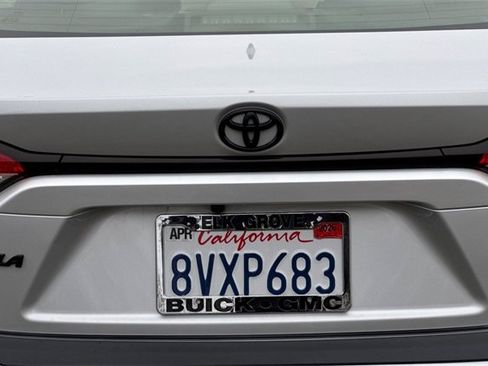 Used 2021 Toyota Corolla LE image 46