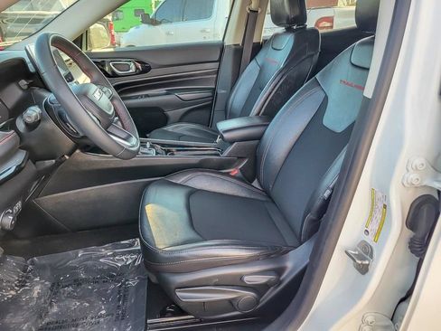 Certified 2022 Jeep Compass Trailhawk AWD/4WD image 7
