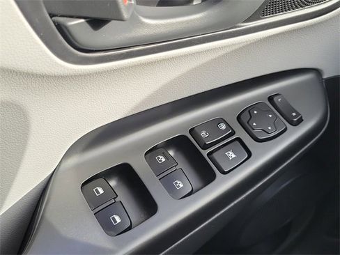 Used 2023 Hyundai Kona SEL image 15