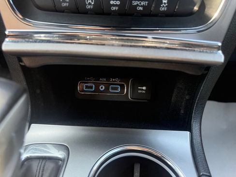 Used 2018 Jeep Grand Cherokee Altitude AWD/4WD image 20
