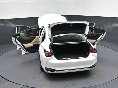 Used 2021 Lexus ES 300h w/ Premium Package FWD image 48