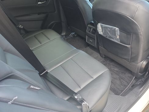 Used 2024 Nissan Rogue SV w/ SV Premium Package AWD/4WD image 11
