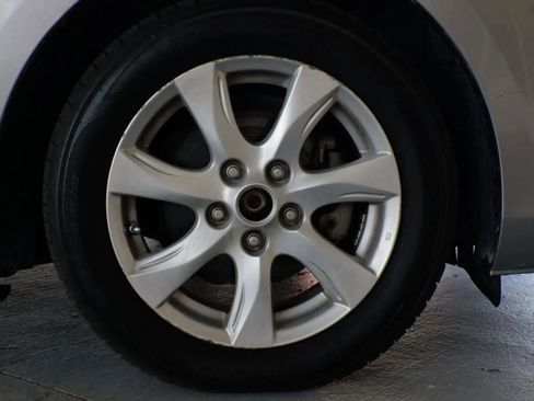 Used 2011 MAZDA MAZDA3 i Touring image 35