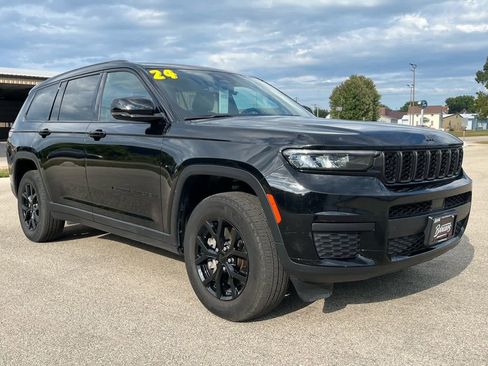Used 2024 Jeep Grand Cherokee L Laredo AWD/4WD image 3