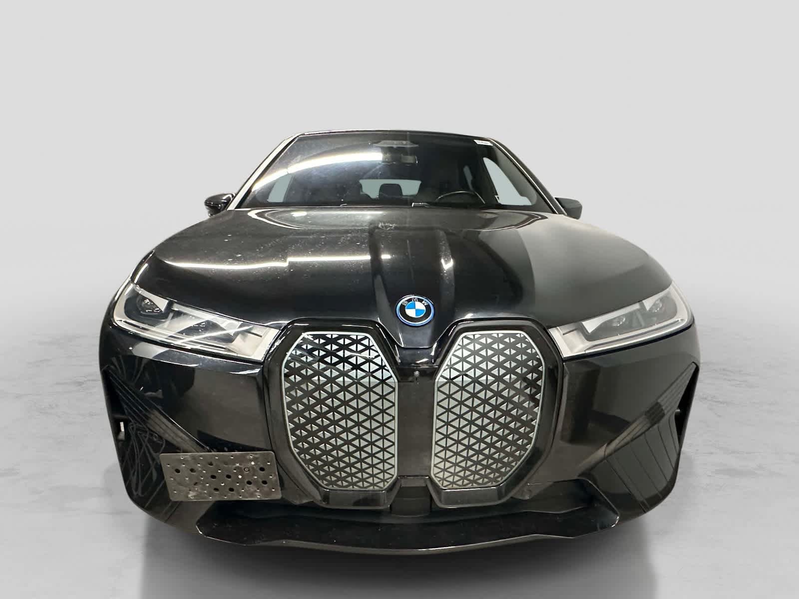 Used 2024 BMW iX xDrive50 w/ Premium Package AWD/4WD image 2