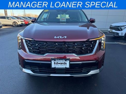 New 2025 Kia Sorento S image 2