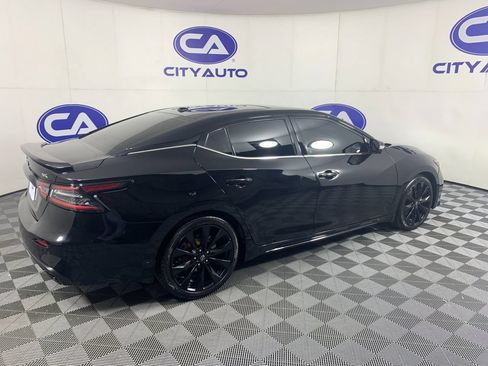 Used 2023 Nissan Maxima SR w/ Sport Mat Group FWD image 3