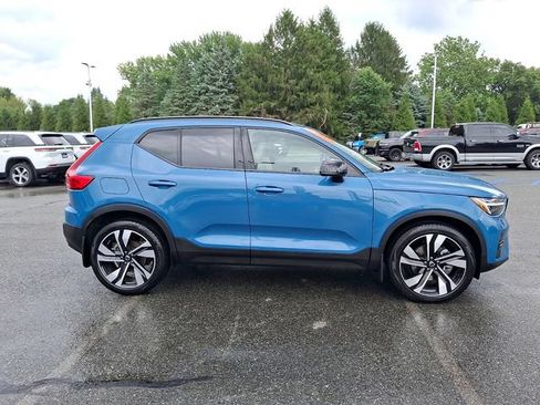 Used 2025 Volvo XC40 B5 Ultra w/ Climate Package AWD/4WD image 9