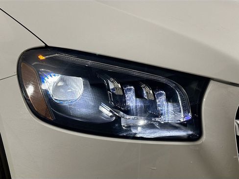Certified 2025 Mercedes-Benz GLS 450 4MATIC image 10