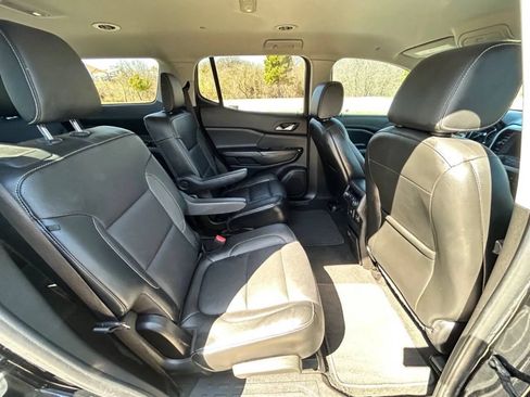 Used 2019 GMC Acadia SLT FWD image 17