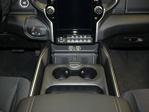 New 2026 RAM 3500 Big Horn AWD/4WD image 24