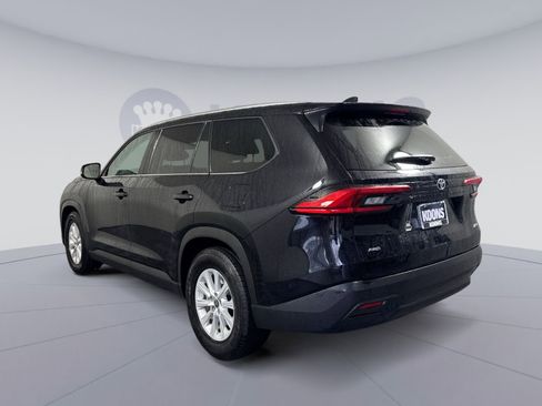 Used 2024 Toyota Grand Highlander AWD image 4