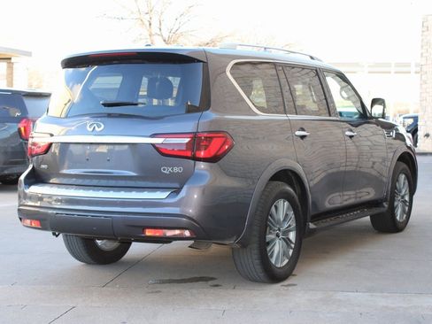 Used 2024 INFINITI QX80 Luxe image 3