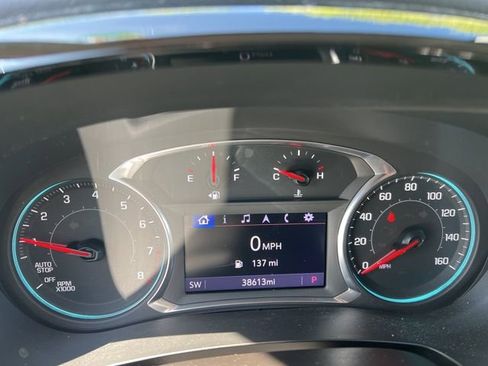 Used 2021 Chevrolet Traverse LT FWD image 5