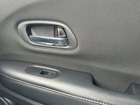 Used 2022 Honda HR-V Sport image 19