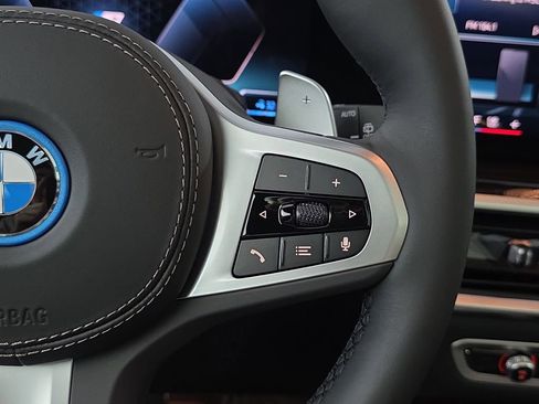 New 2026 BMW X5 xDrive50e w/ Executive Package image 18