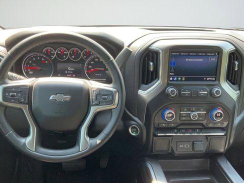 Used 2021 Chevrolet Silverado 1500 LT Trail Boss w/ Bed Protection Package AWD/4WD image 13
