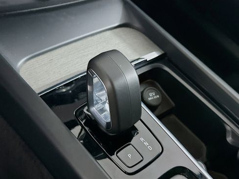 Used 2025 Volvo XC60 B5 Plus image 25