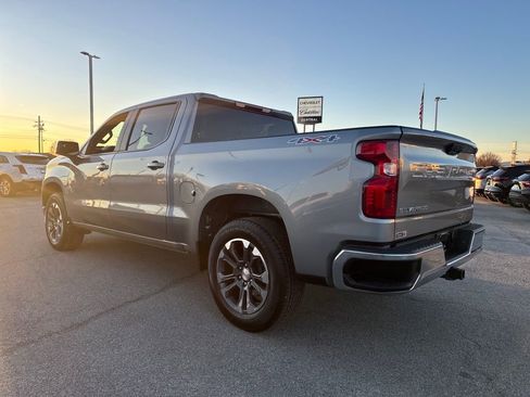 Used 2025 Chevrolet Silverado 1500 LT image 4