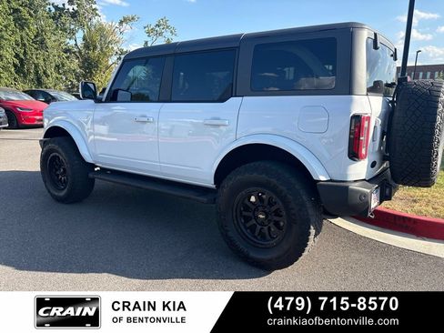 Used 2024 Ford Bronco Outer Banks AWD/4WD image 3