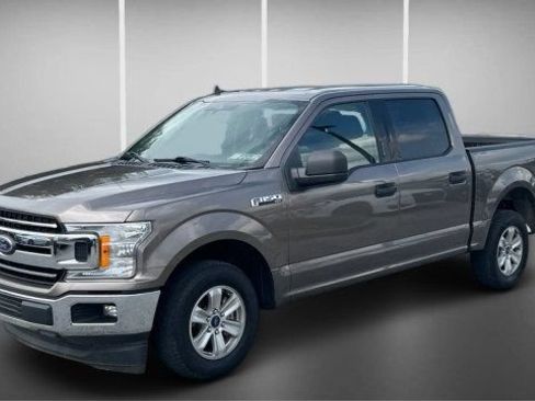 Used 2020 Ford F150 XLT w/ Equipment Group 301A Mid RWD image 13