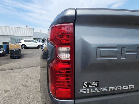 Used 2022 Chevrolet Silverado 1500 LT RWD image 10