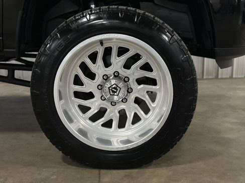 Used 2016 RAM 2500 SLT w/ Luxury Group AWD/4WD image 17