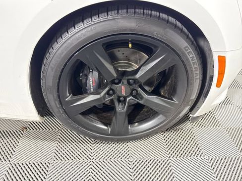 Used 2016 Chevrolet Camaro SS RWD image 22