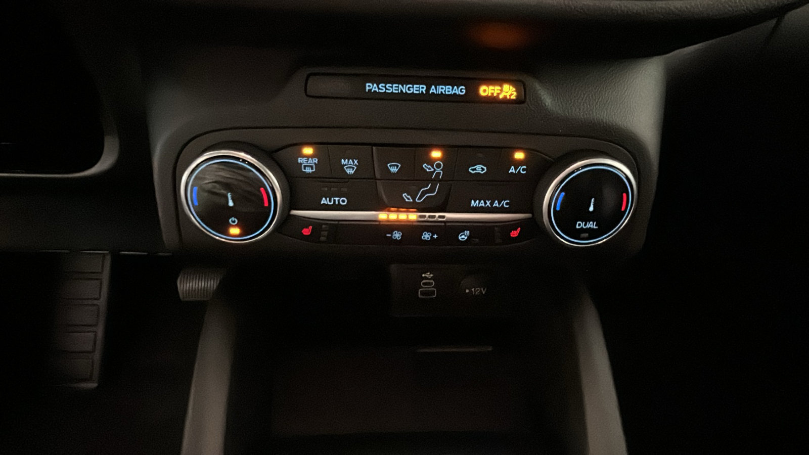 Used 2025 Ford Escape ST-Line Select AWD/4WD image 26