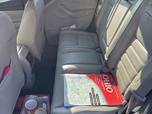 Used 2017 Ford C-MAX Energi SE w/ Equipment Group 402A image 8