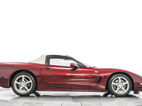 Used 2003 Chevrolet Corvette Convertible w/ Preferred Equipment Group1 RWD image 17