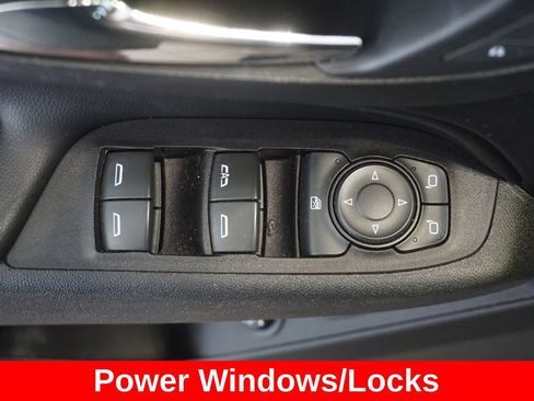 Used 2018 Chevrolet Equinox Premier AWD/4WD image 5