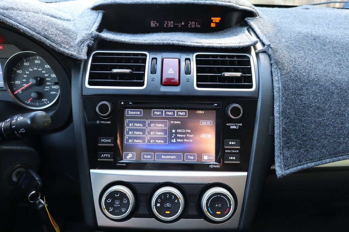 Used 2015 Subaru Crosstrek 2.0i Premium AWD/4WD image 34