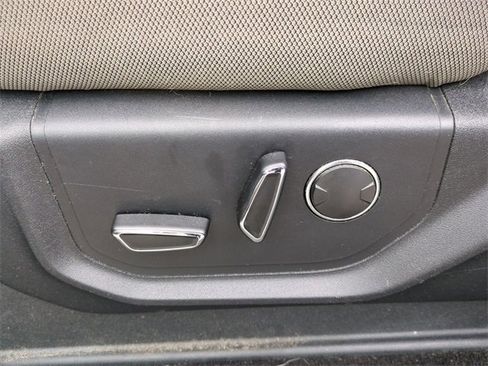 Used 2018 Ford F150 XLT w/ Equipment Group 302A Luxury image 21