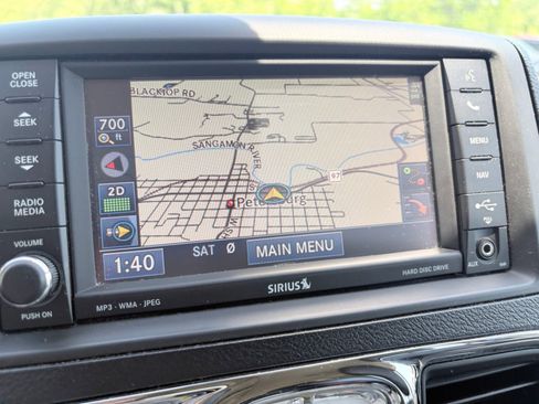 Used 2012 Chrysler Town & Country Touring-L w/ Entertainment Group #2 FWD image 24