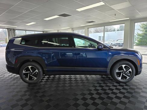 New 2026 Hyundai Ioniq 9 S image 3