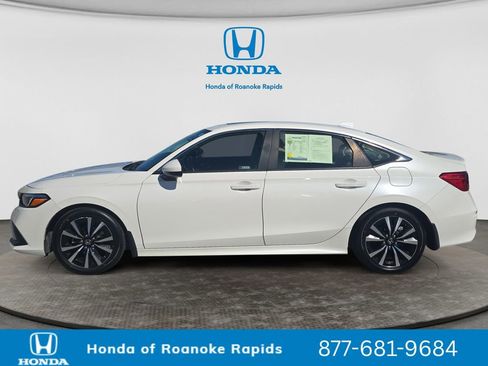 Used 2022 Honda Civic EX image 2