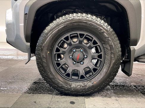 New 2026 Toyota 4Runner TRD Off-Road Premium AWD/4WD image 14