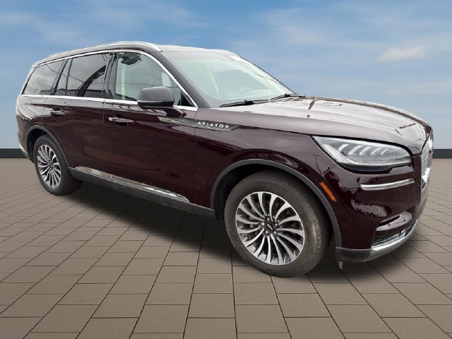 Used 2024 Lincoln Aviator AWD image 10