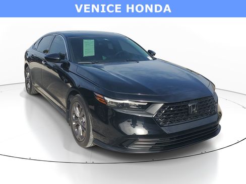 Used 2023 Honda Accord EX image 1