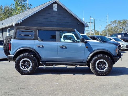 Used 2023 Ford Bronco Badlands w/ Sasquatch Package image 8