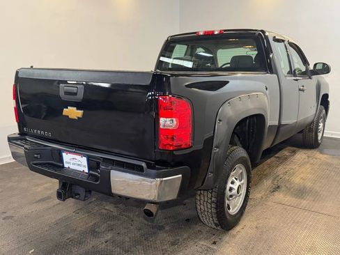 Used 2013 Chevrolet Silverado 2500 W/T w/ Snow Plow Prep Package image 4