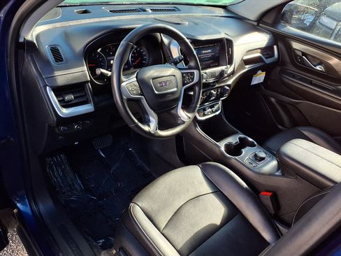 Used 2022 GMC Terrain SLT w/ Infotainment Package II image 4