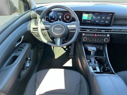 New 2026 Hyundai Tucson SEL image 13