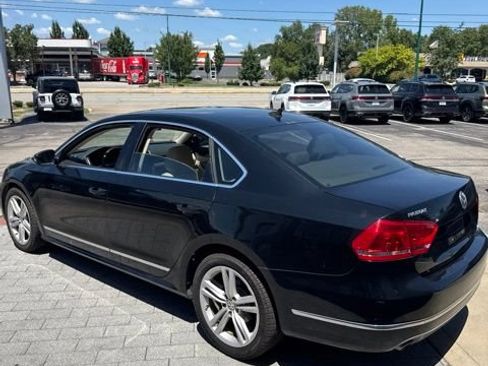 Used 2013 Volkswagen Passat TDI SEL Premium FWD image 11
