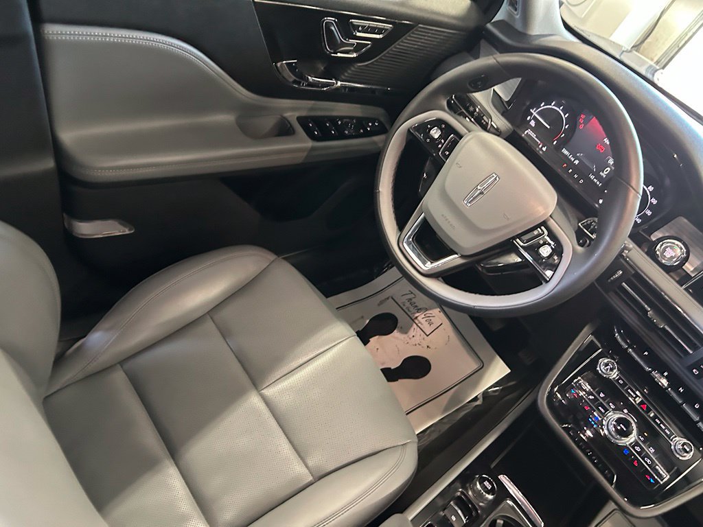 Used 2022 Lincoln Corsair AWD w/ Equipment Group 101A image 27