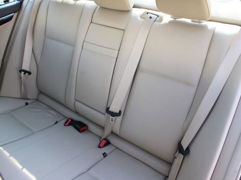 Used 2014 Mercedes-Benz C 300 4MATIC Sedan image 22