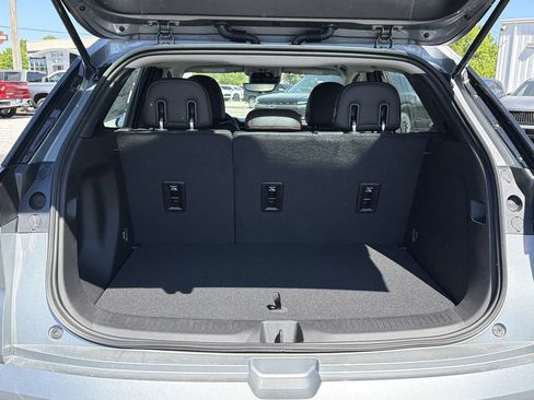 New 2027 Chevrolet Bolt RS w/ Technology Package FWD image 17